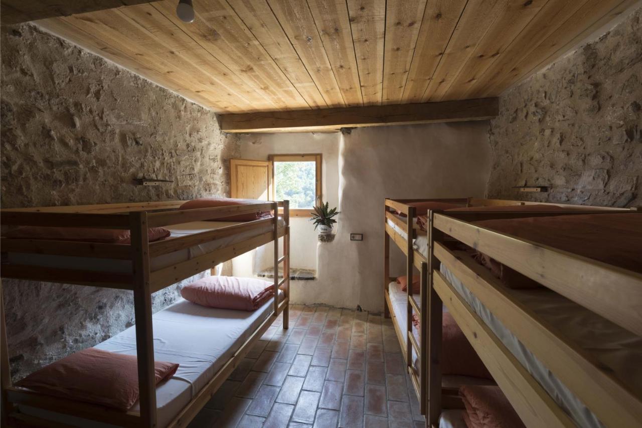 Хостел Mas Rural El Negre Ogassa Экстерьер фото